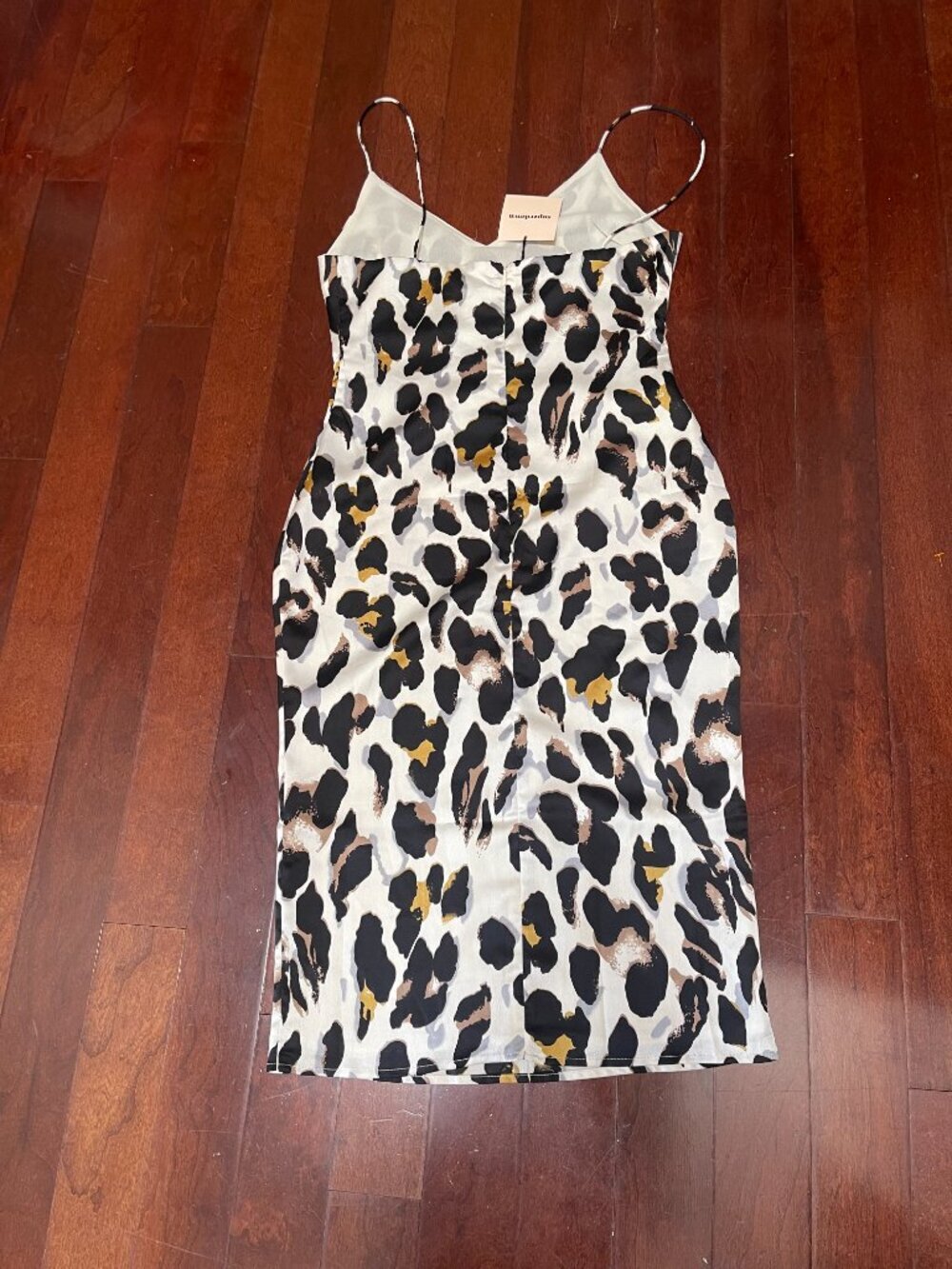 Superdown Fierra Midi Dress Leopard Print NWT Size Small - Picture 8 of 10